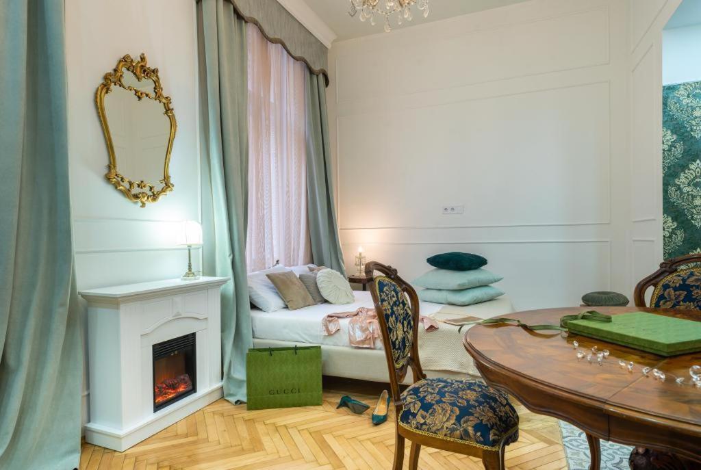 Regina Apartments On Kiraly Street Boedapest Buitenkant foto