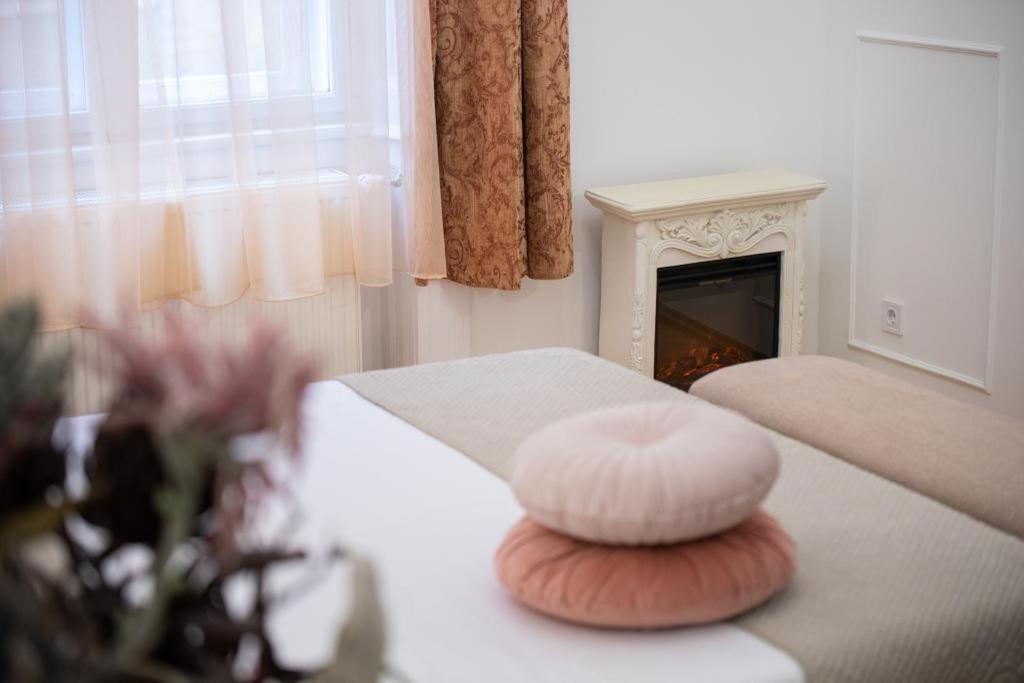 Regina Apartments On Kiraly Street Boedapest Buitenkant foto